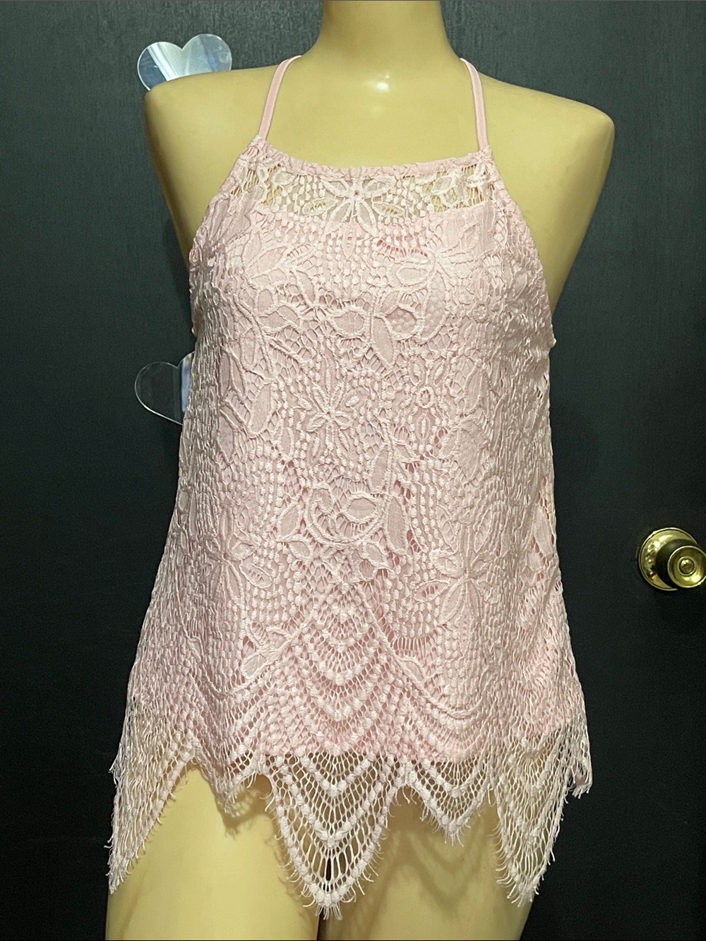 No Boundaries Light Pink Crocheted Lace Cami Top (M-7/9)